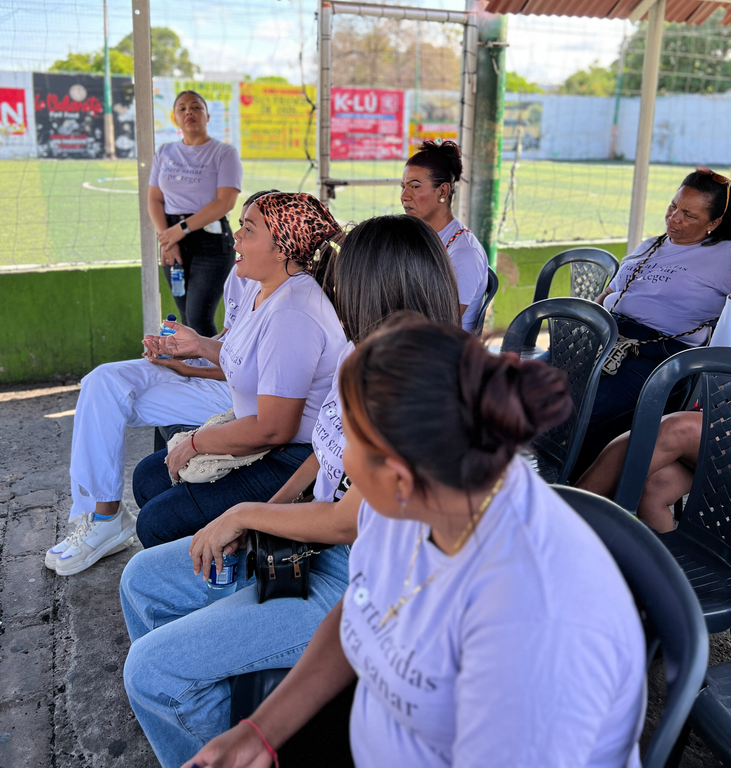 EMPODERAMIENTO FEMENINO - FUNDACIÓN LUCIÉRNAGAS DE COLOMBIA
